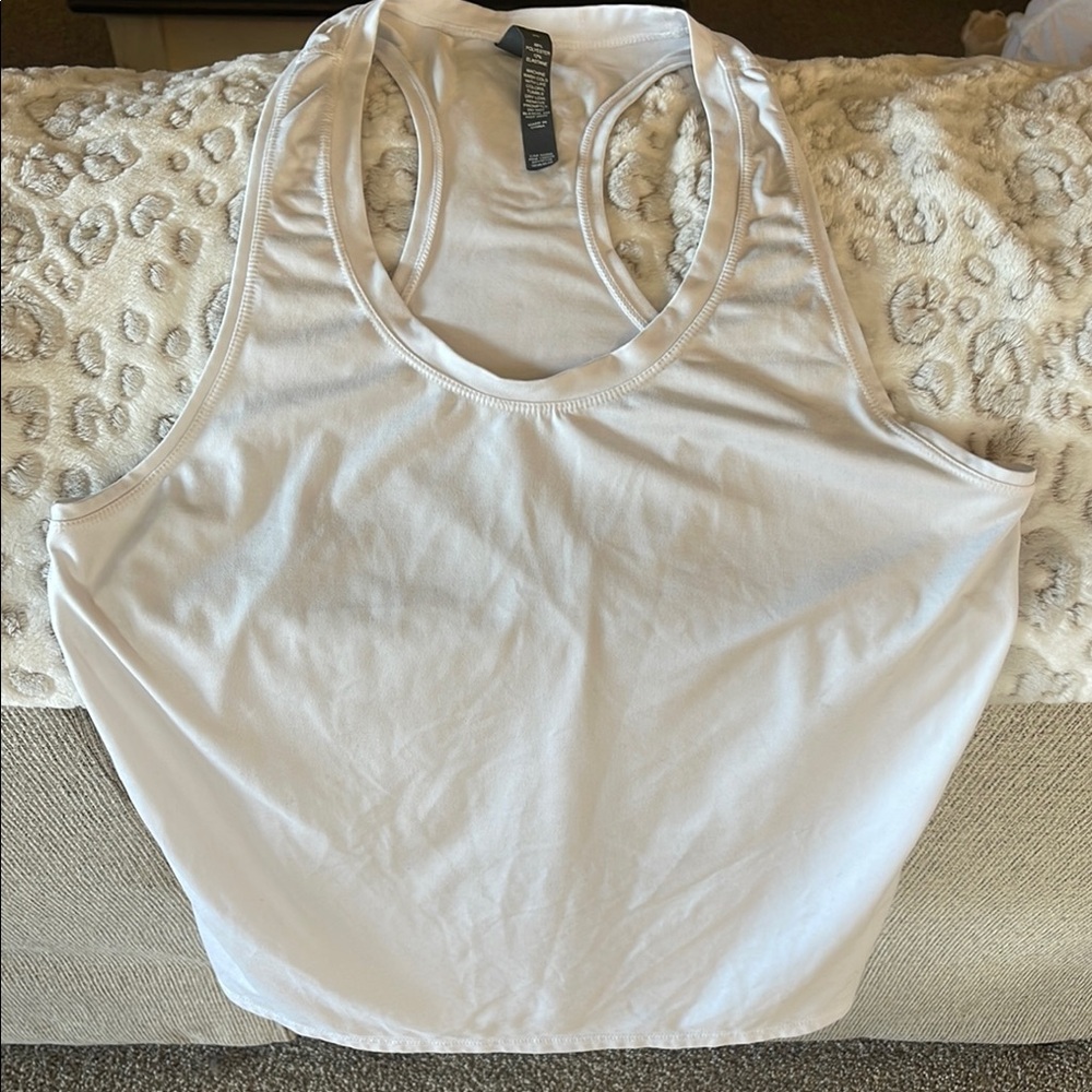 Vuori-White Tank Top